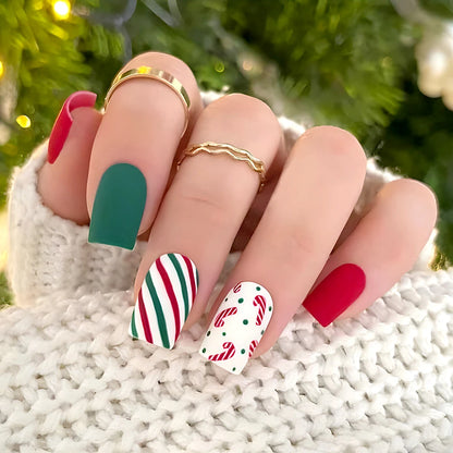 24Pcs Red Christmas Fake Nails Cute Santa Claus Reindeer & Snowflake Designs Artificial Nails Glossy Short Oval Press On Nails