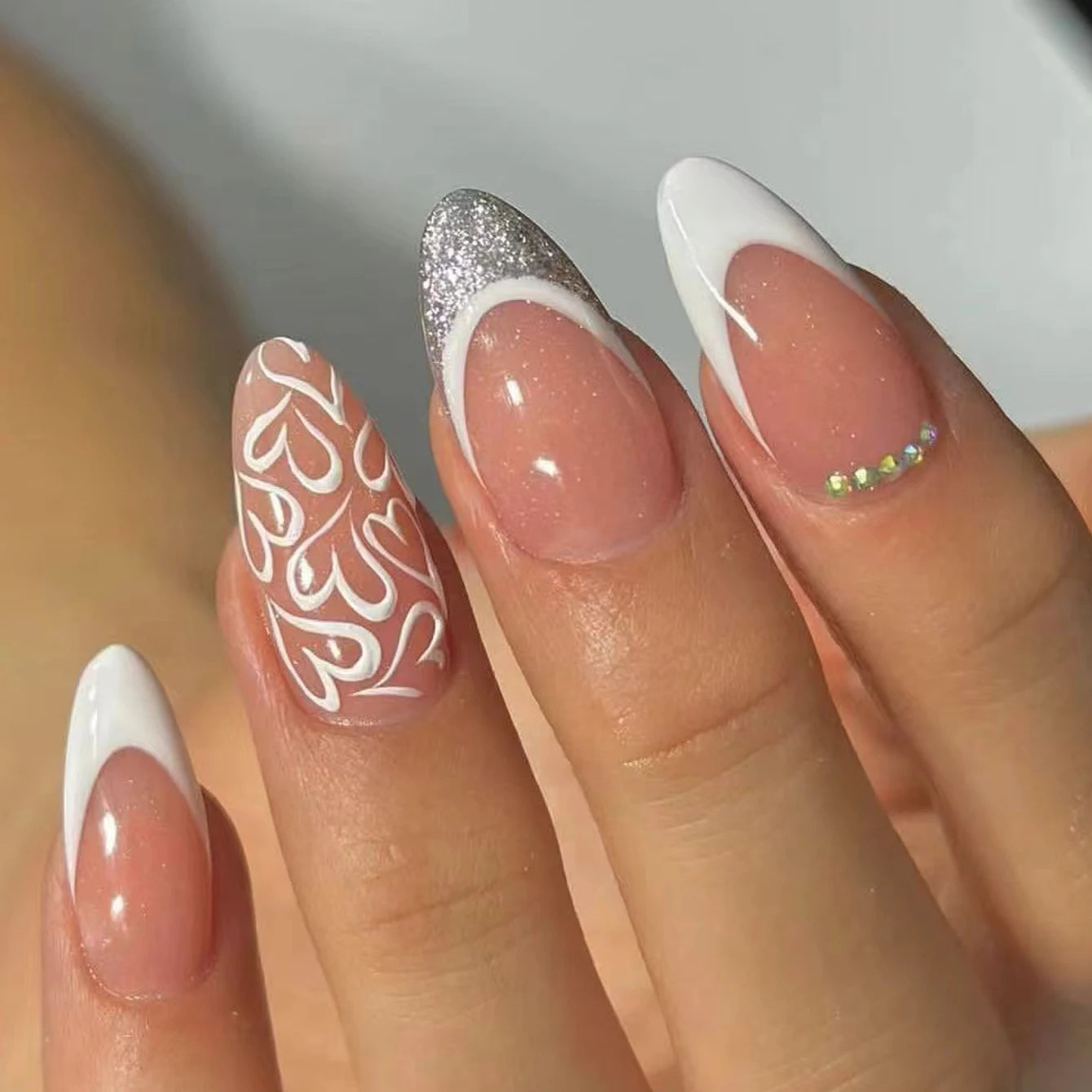 Red Almond Fake Nails - 24PCS Elegant Full Coverage